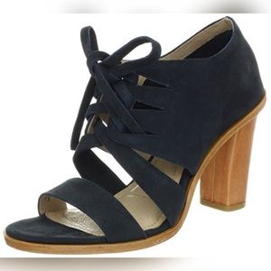 FLASH SALE!!! Frye Sophia Tie On